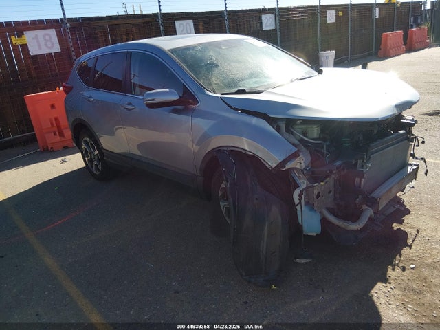 Salvage Honda CR-V Image