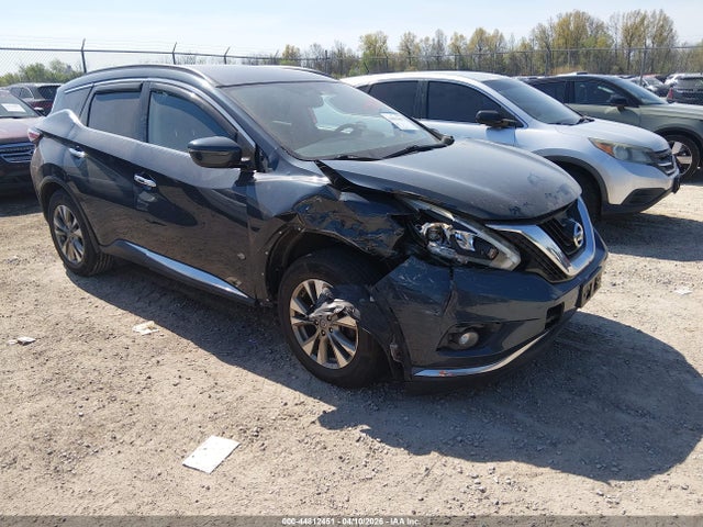 Salvage Nissan Murano Image