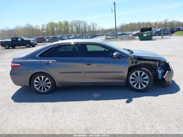 Toyota Camry Xle V6