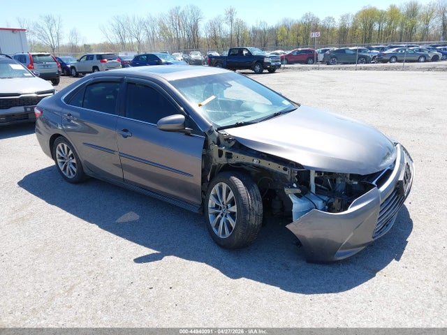 Salvage Toyota Camry Image