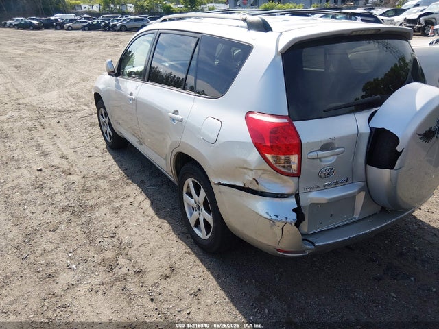 Toyota RAV4 Limited V6