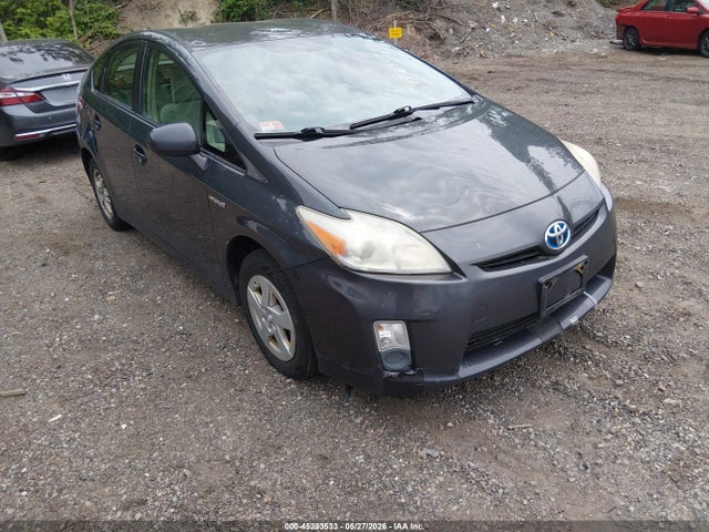 Salvage Toyota Prius Image