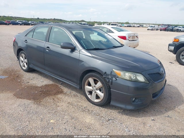 Salvage Toyota Camry Image