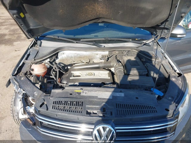 Volkswagen Tiguan S