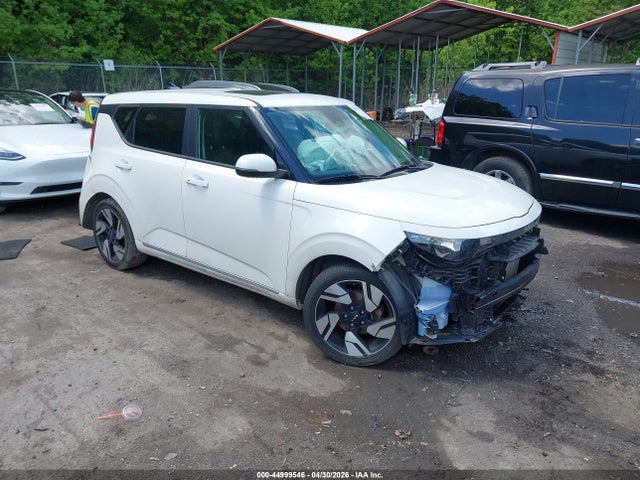 Salvage Kia Soul Image