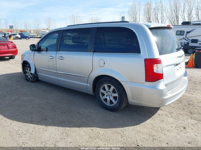 Chrysler Town & Country Touring