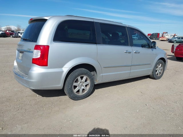 Chrysler Town & Country Touring
