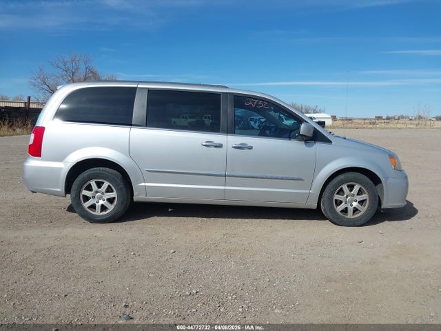 Chrysler Town & Country Touring