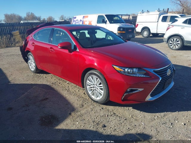 Salvage Lexus Es Image