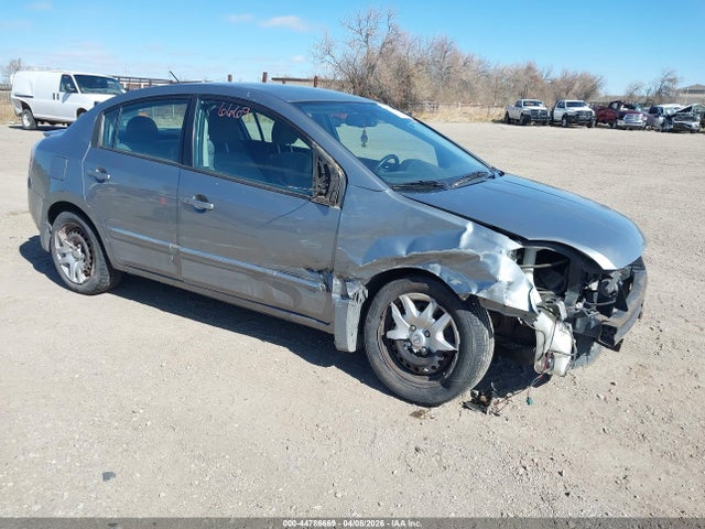 Salvage Nissan Sentra Image