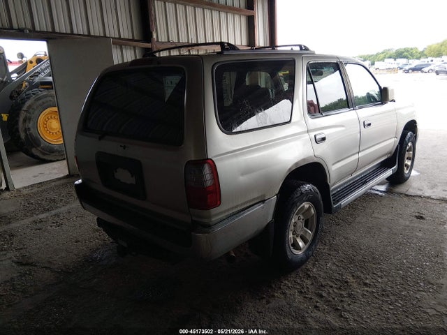 Toyota 4Runner Sr5 V6