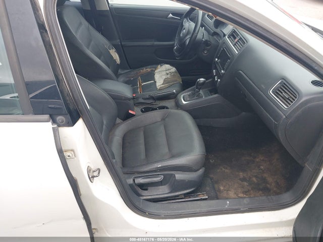 Volkswagen Jetta 2.5l Se