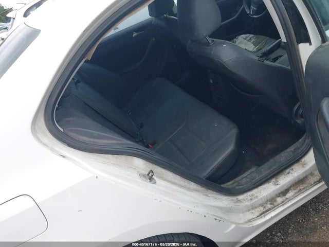 Volkswagen Jetta 2.5l Se