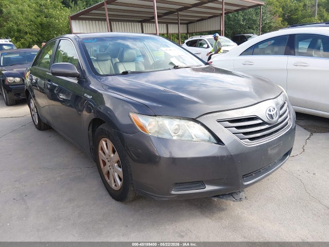 Salvage Toyota Camry Image