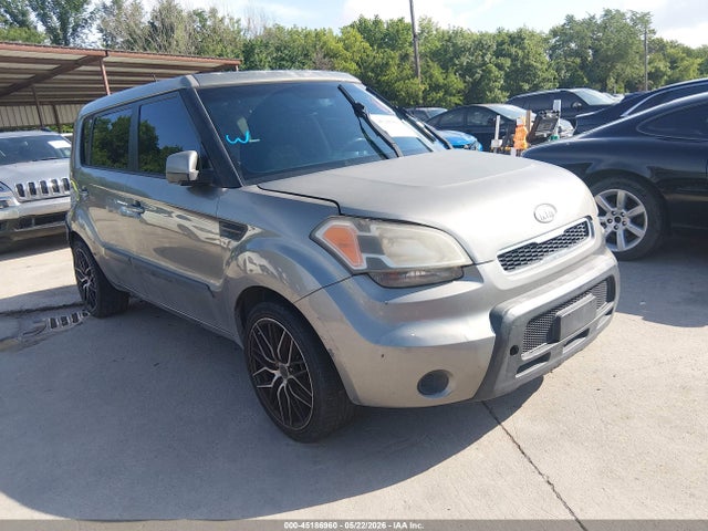 Salvage Kia Soul Image