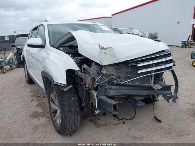 Salvage Volkswagen Atlas Image