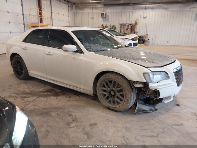 Salvage Chrysler 300 Image