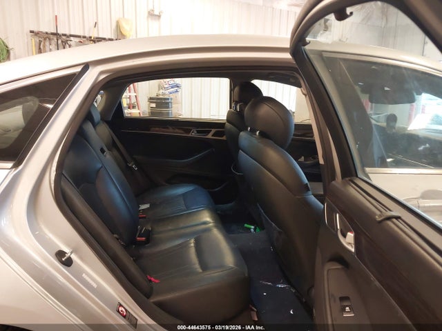 Hyundai Genesis 3.8