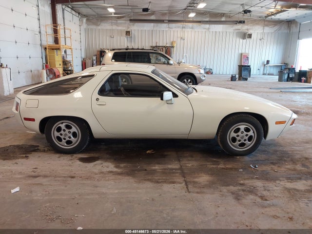 Porsche 928