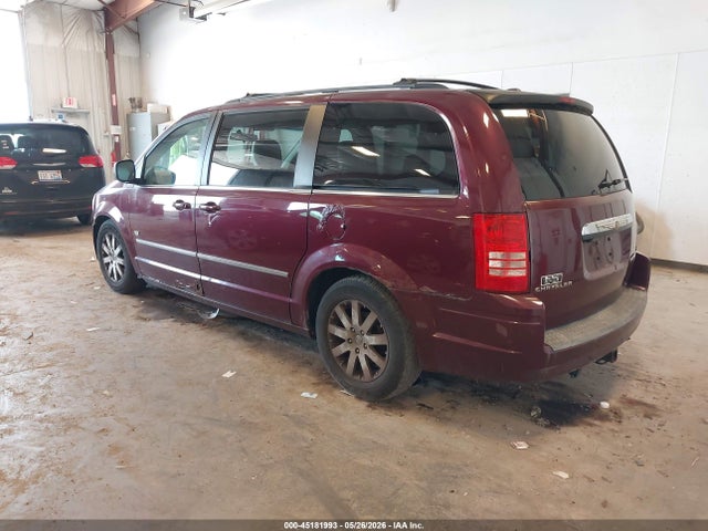 Chrysler Town & Country Touring