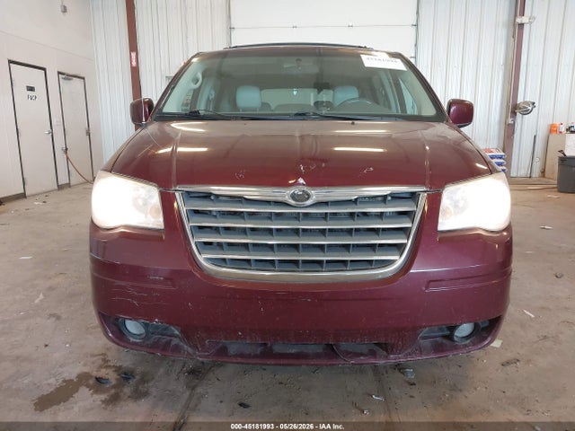 Chrysler Town & Country Touring