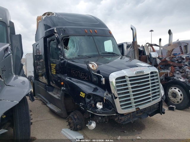 Salvage Freightliner Cascadia 125 Image
