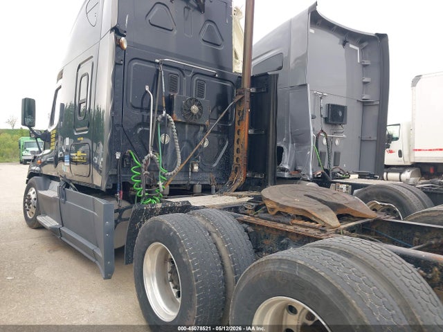 Freightliner Cascadia 125