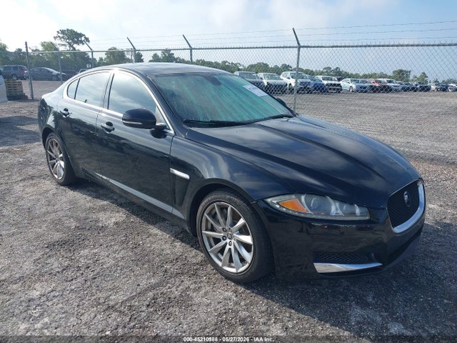 Salvage Jaguar XF Image
