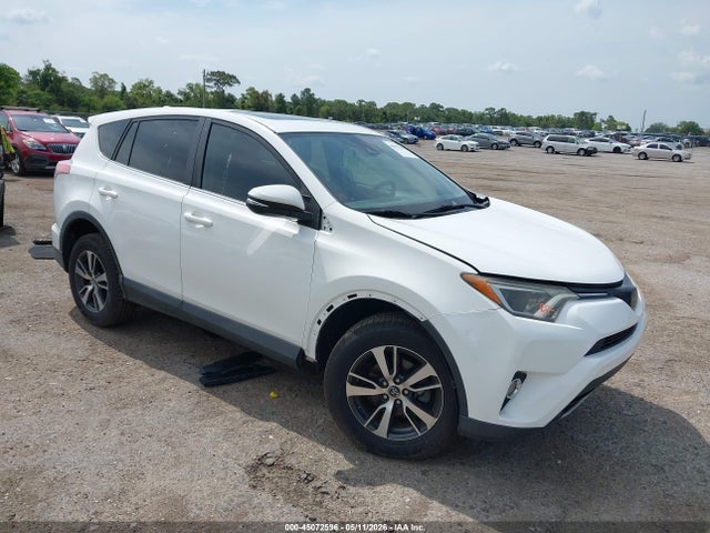 Salvage Toyota RAV4 Image