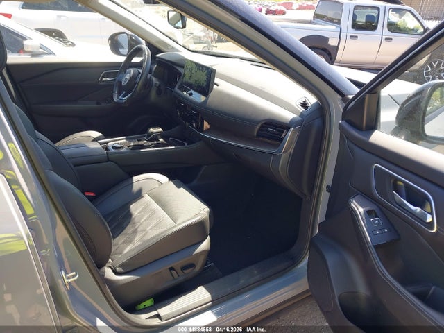 Nissan Rogue Platinum Intelligent Awd