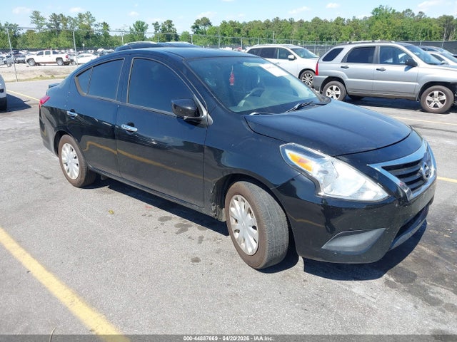 Salvage Nissan Versa Image