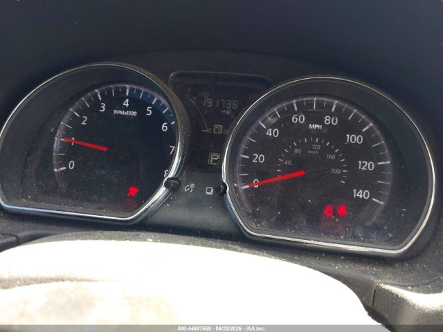 Nissan Versa 1.6 Sv