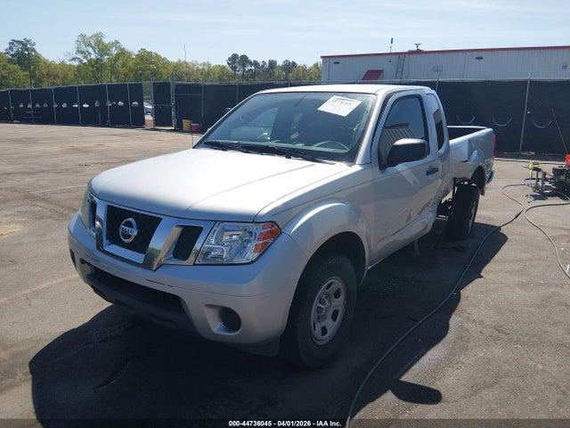 Nissan Frontier S