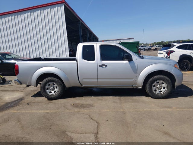 Nissan Frontier S