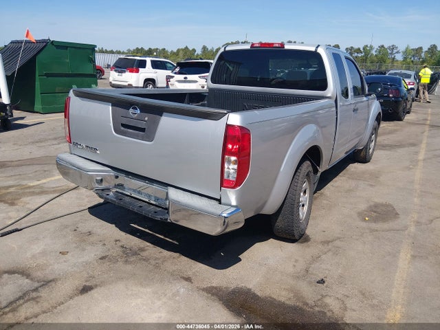 Nissan Frontier S