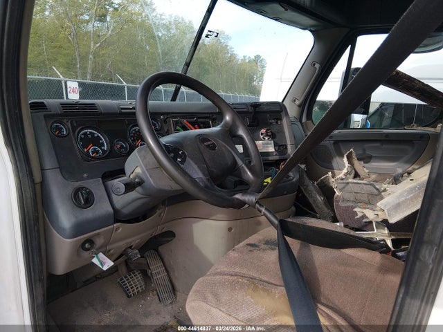 Freightliner Cascadia 113