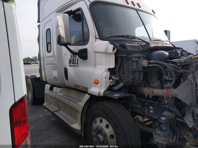 Freightliner Cascadia 113