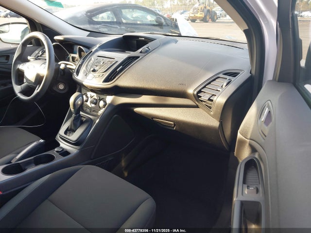 Ford Escape S