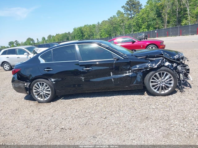 INFINITI Q50 3.0t Luxe