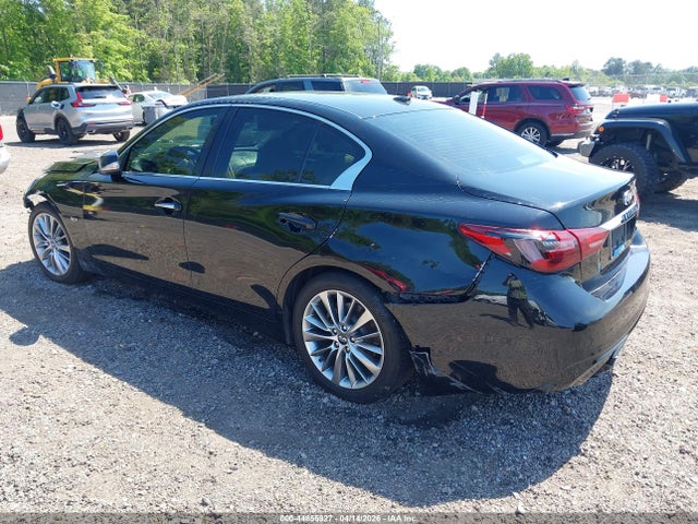 INFINITI Q50 3.0t Luxe