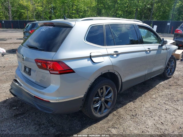 Volkswagen Tiguan 2.0t Se