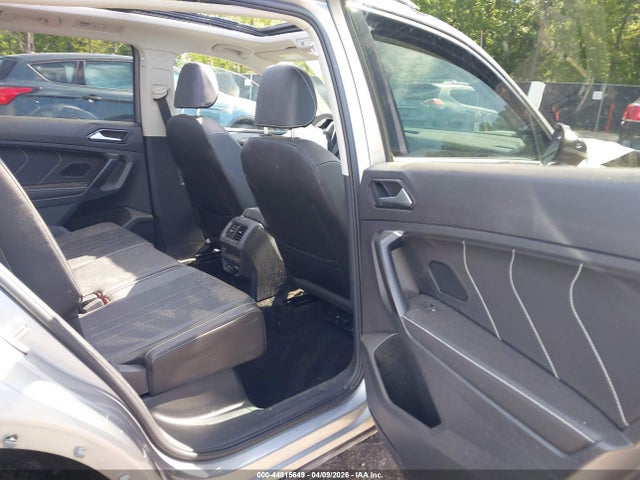 Volkswagen Tiguan 2.0t Se