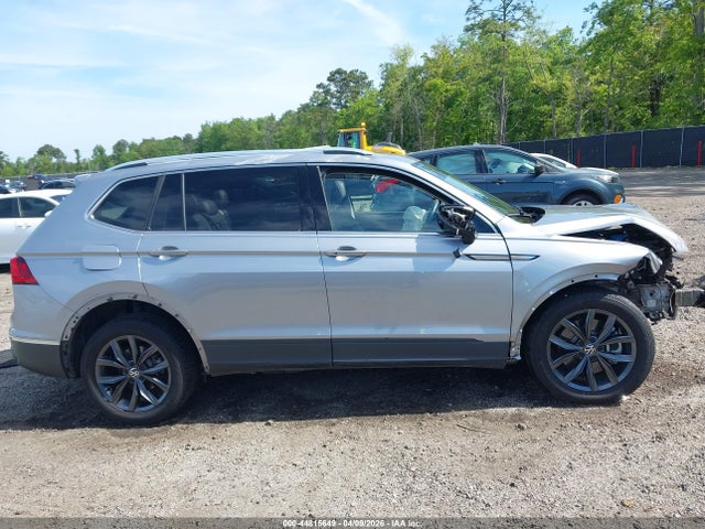 Volkswagen Tiguan 2.0t Se