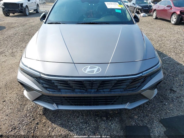 Hyundai ELANTRA Sel Sport
