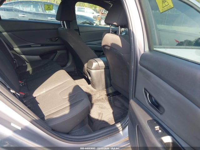 Hyundai ELANTRA Sel Sport
