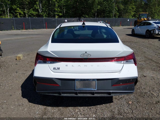 Hyundai ELANTRA Se