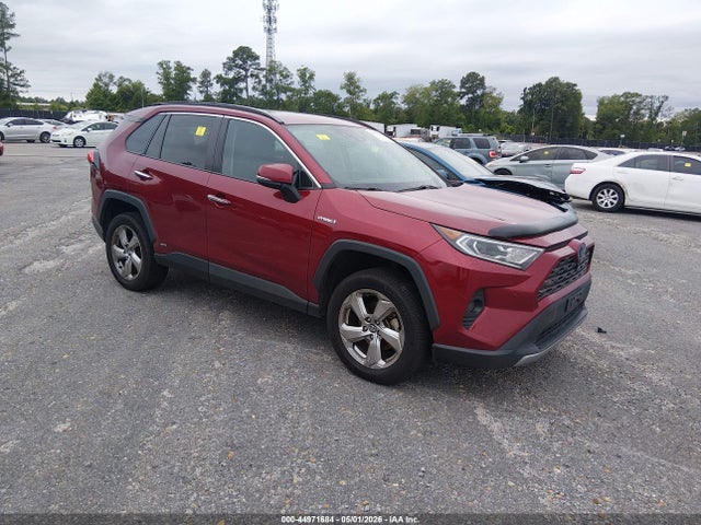 Salvage Toyota RAV4 Image