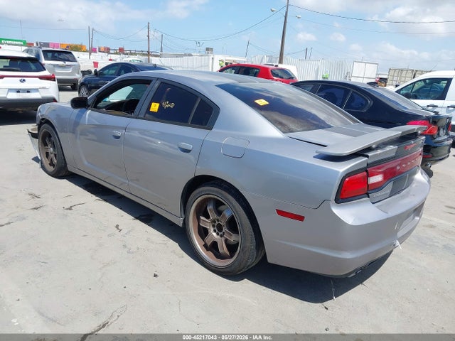 Dodge Charger Se