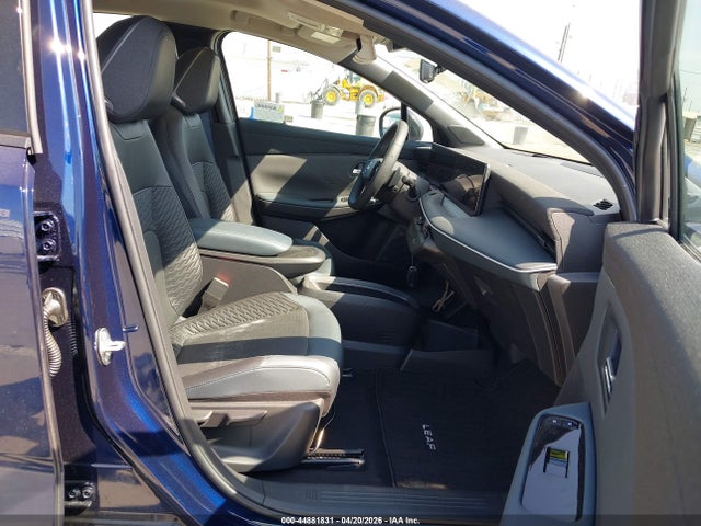 Nissan LEAF Platinum+