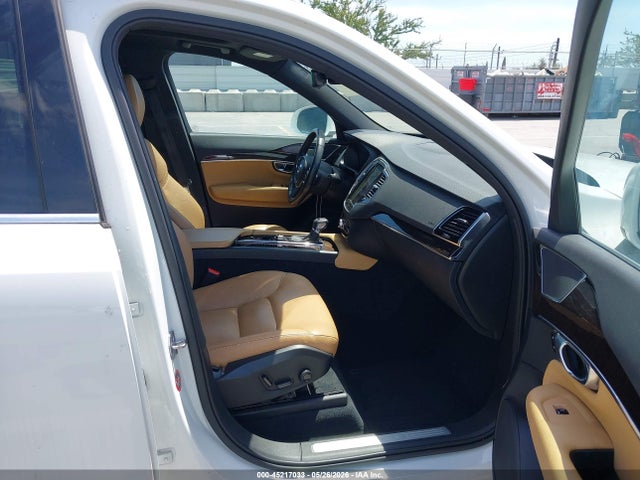 Volvo XC90 T6 Momentum